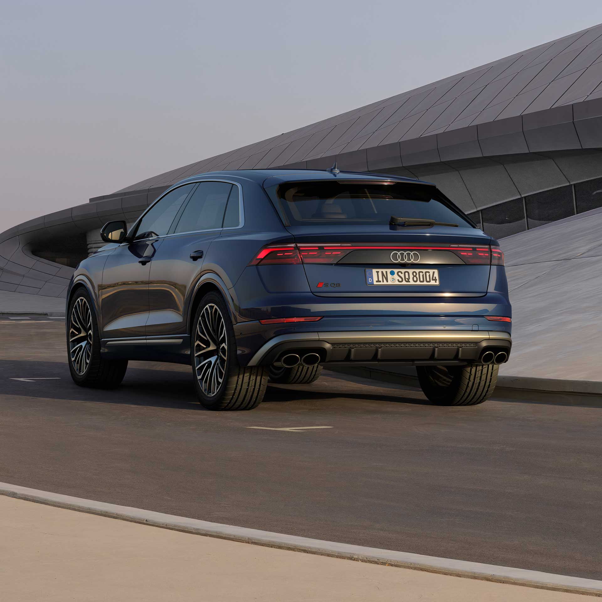 Heck-Seitenansicht Audi SQ8 SUV