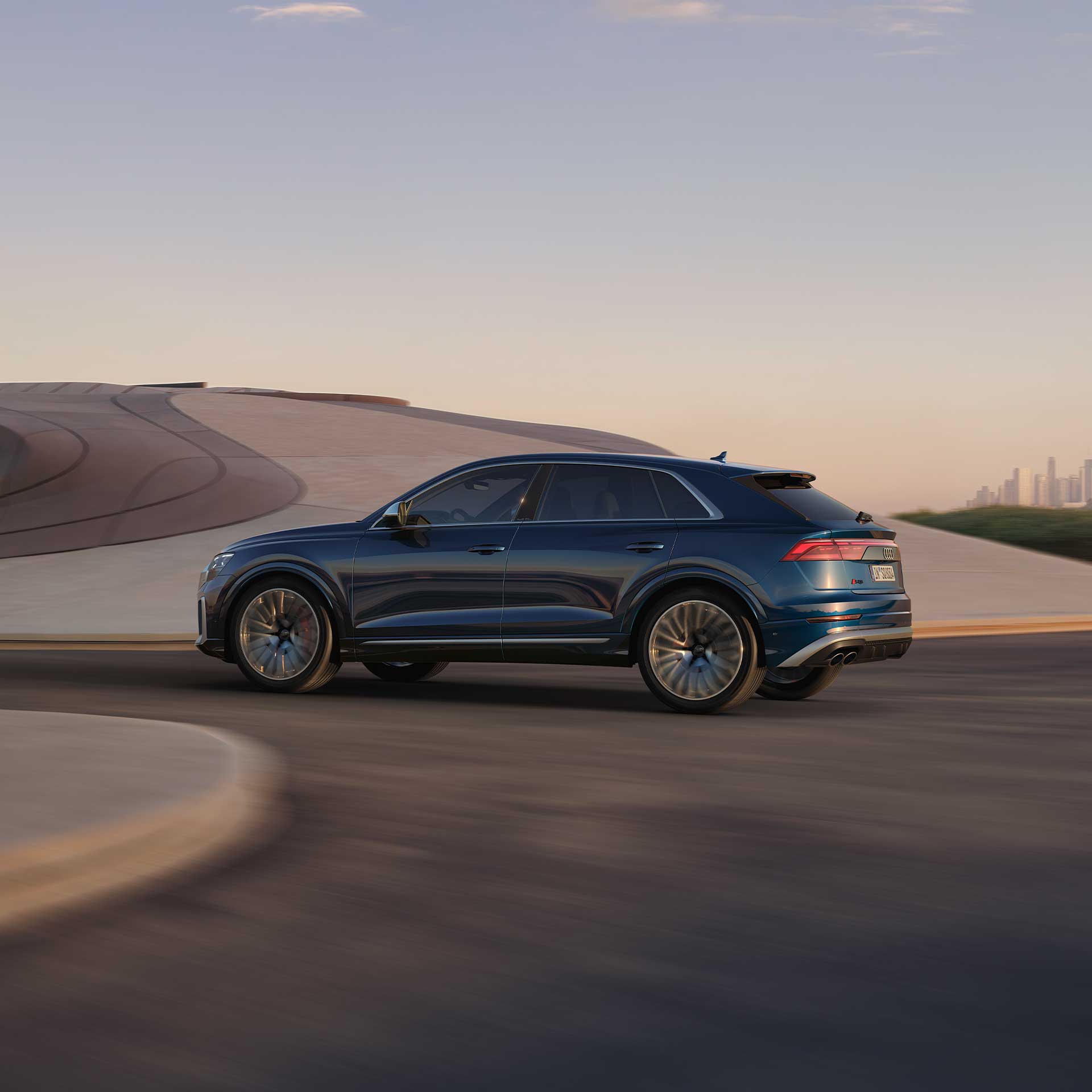 Seitenansicht Audi SQ8 SUV 