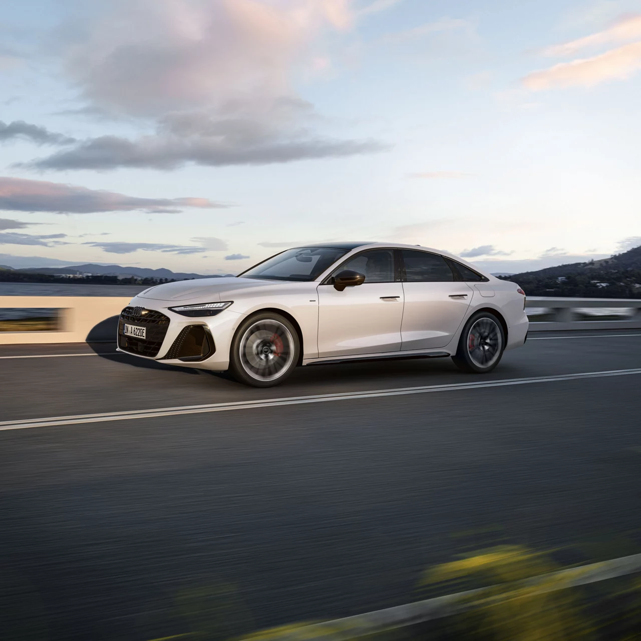 Audi A6 Limousine e-hybrid dynamische seiten Ansicht