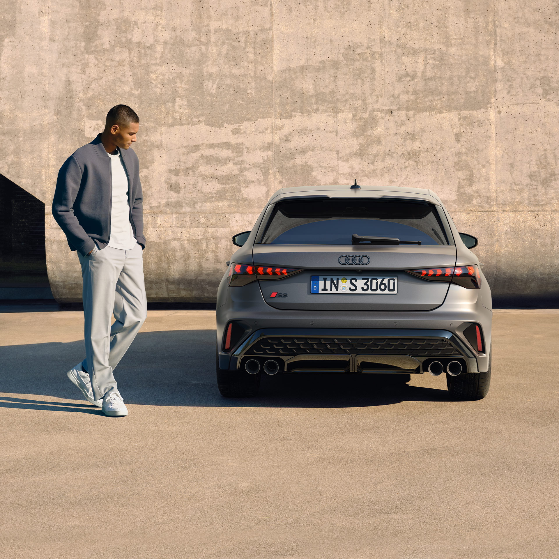 Prikaz zadnjega dela vozila Audi S3 Sportback