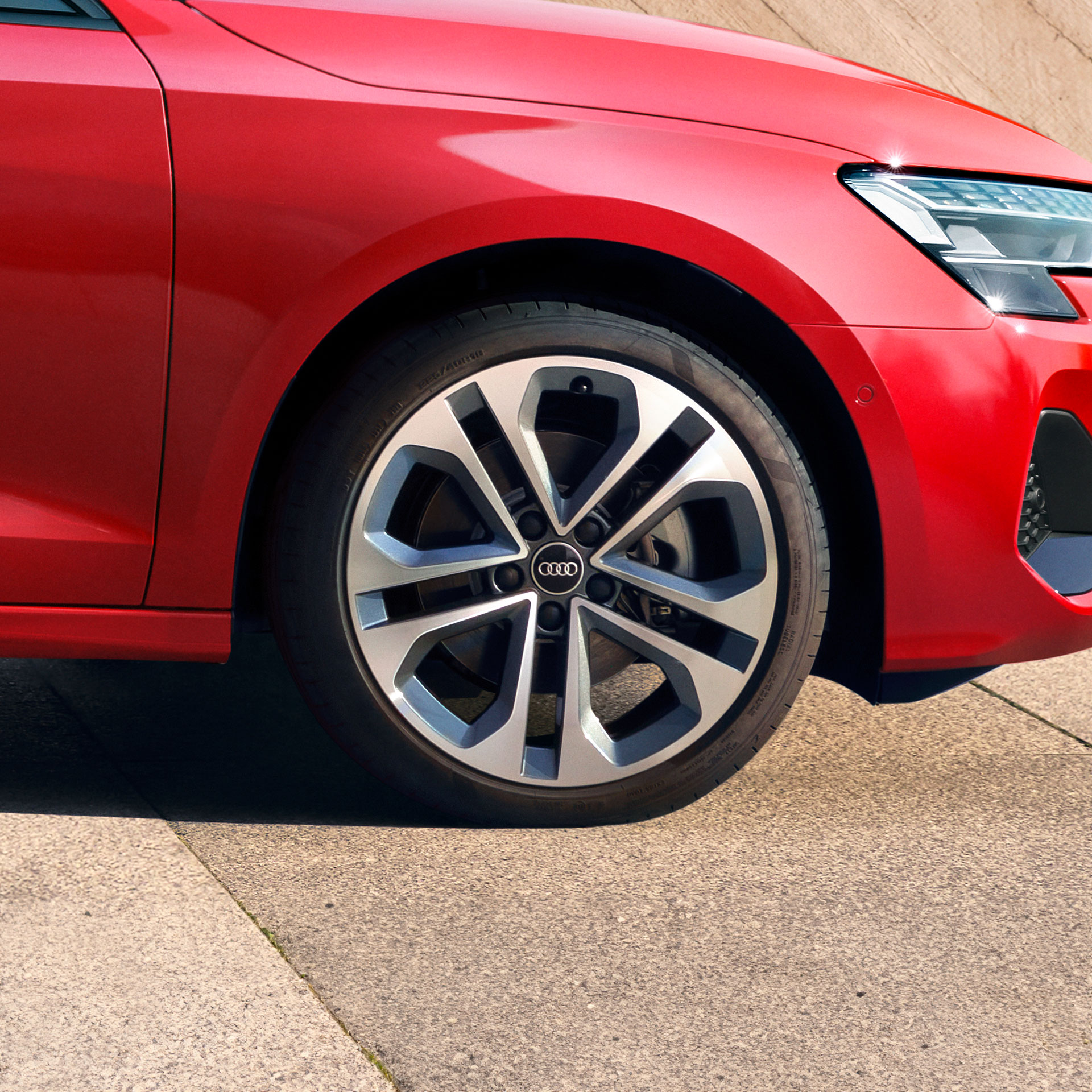 Prikaz platišč vozila Audi A3 limuzina