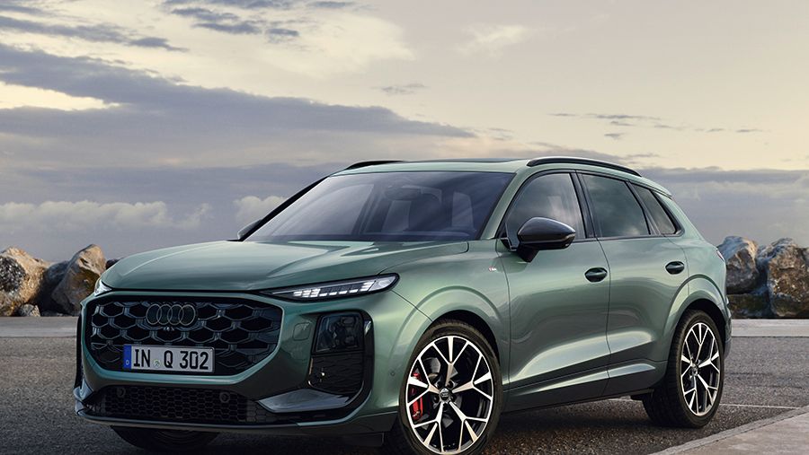 Q3_2025_8058  Audi Q3 SUV - Beauty Exterior - 3/4 Front - Iconic